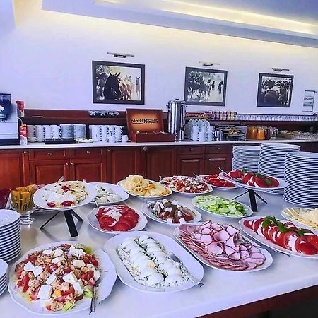 Hotel Lancut Luaran gambar